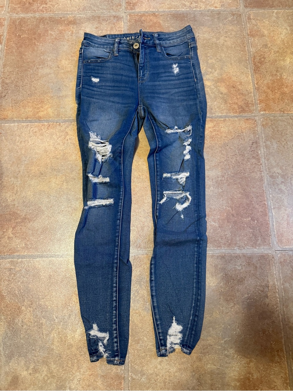 American Eagle Outfitters Women’s Dark Blue Distressed Skinny Jeans